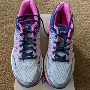 Asics women's GT 2000 running shoes
